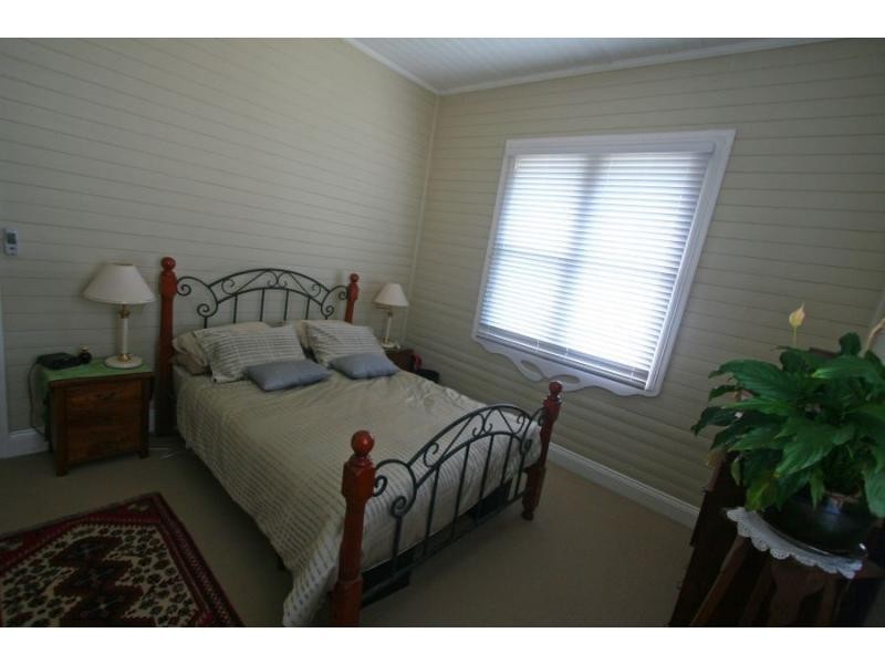 8 Sergeant Street, Cessnock NSW 2325
