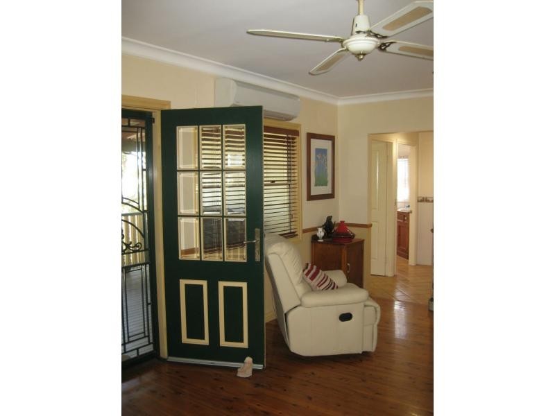 19 Hall Street, Cessnock NSW 2325