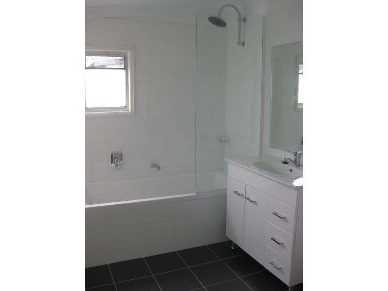 24 Colliery Street, Aberdare NSW 2325