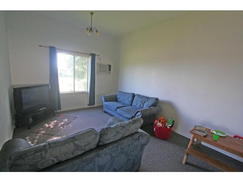 24 Colliery Street, Aberdare NSW 2325