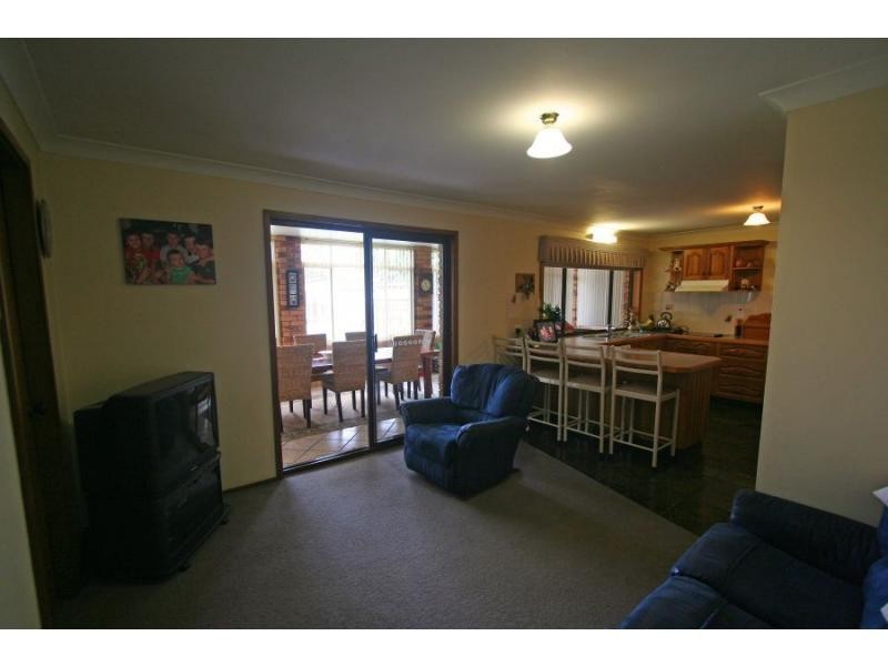 76 Mount View Road, Cessnock NSW 2325