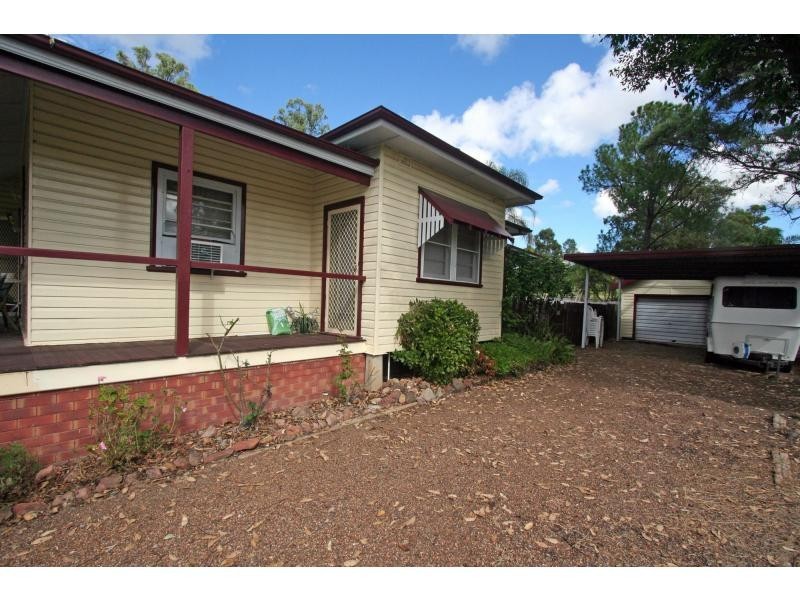 261 Vincent Street, Cessnock NSW 2325