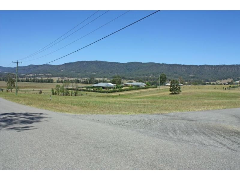 2 Ninth Avenue, Millfield NSW 2325