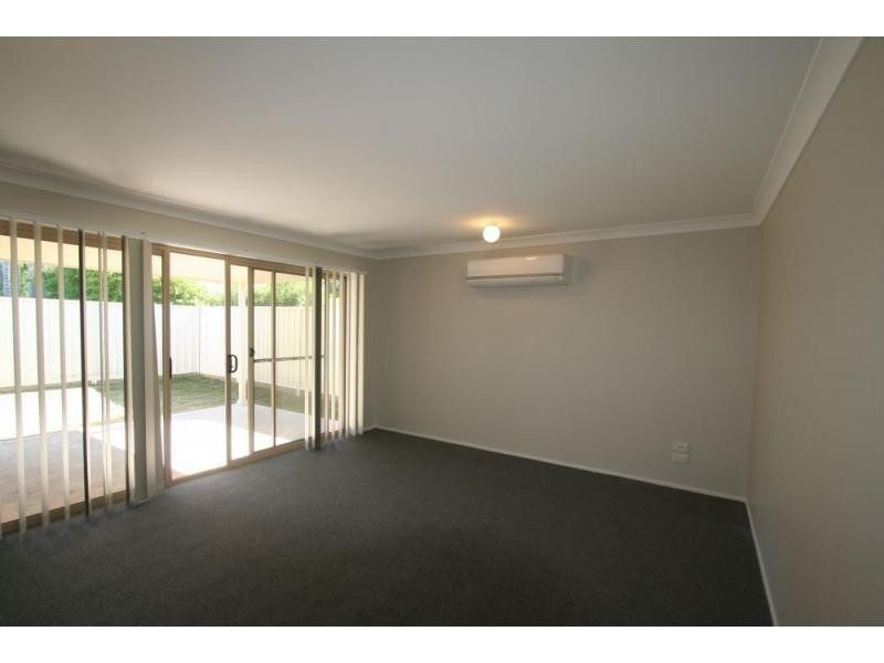 2/36A Pokolbin Street, Kearsley NSW 2325