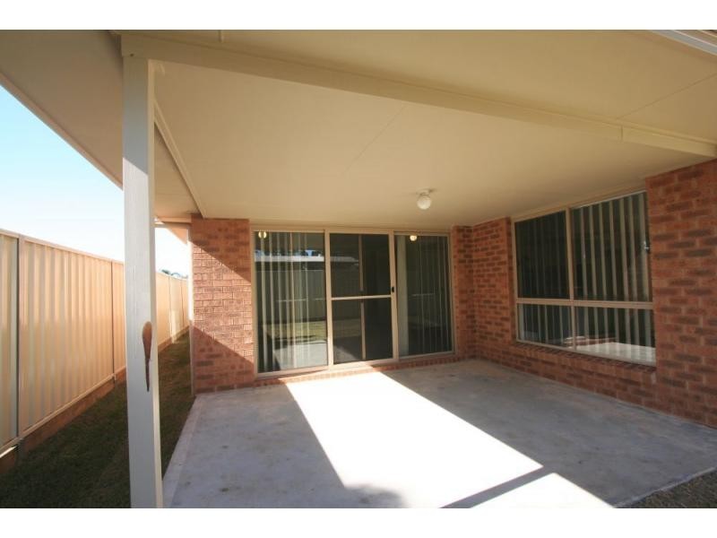 2/36A Pokolbin Street, Kearsley NSW 2325