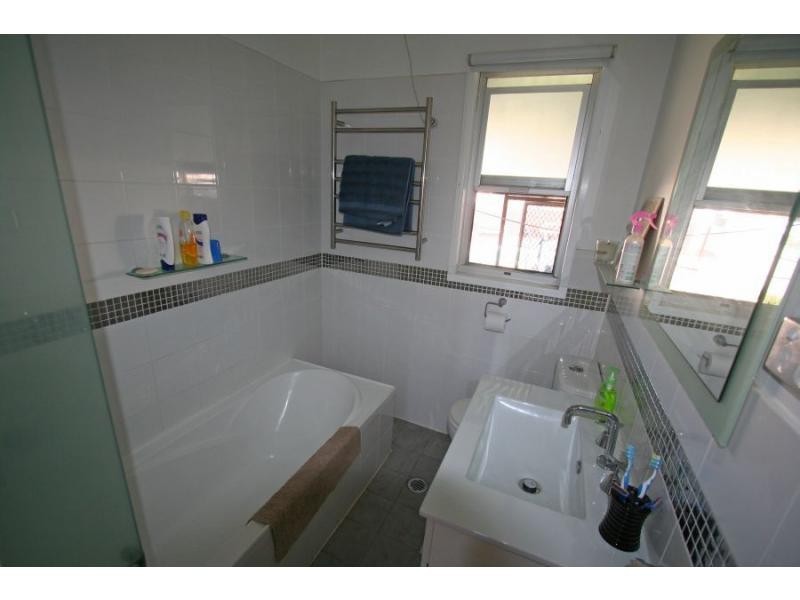 5 Mills Crescent, Cessnock NSW 2325