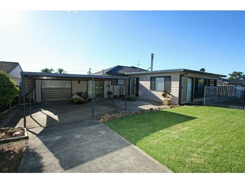 8 Adams Street, Heddon Greta NSW 2321