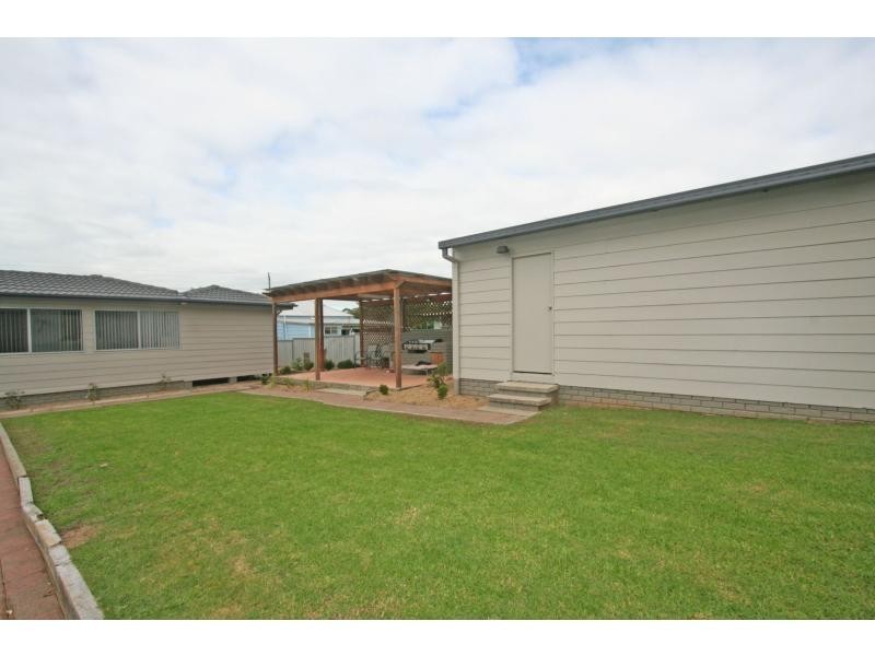 35 Northumberland Street, Neath NSW 2326