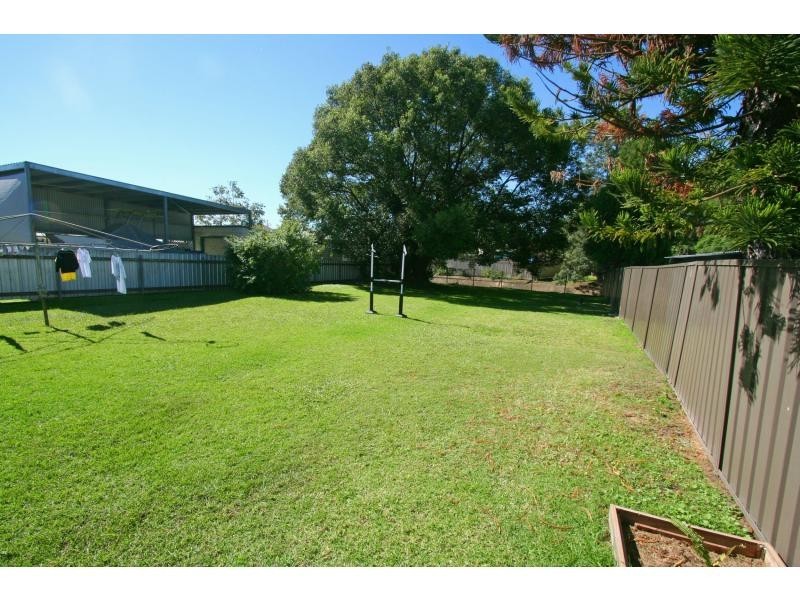 16 Blackwood Avenue, Cessnock NSW 2325