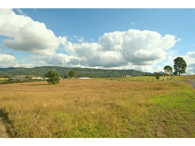 3 Eighth Avenue, Millfield NSW 2325