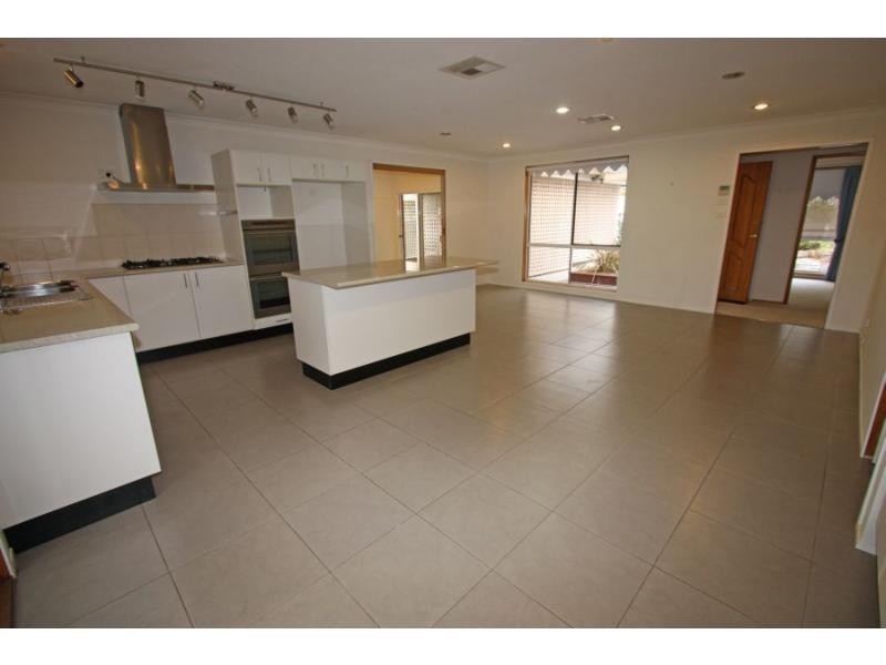 37 Mitchell Street, North Rothbury NSW 2335