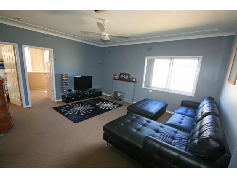 5 Mills Crescent, Cessnock NSW 2325