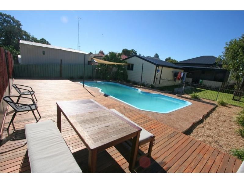 5 Mills Crescent, Cessnock NSW 2325