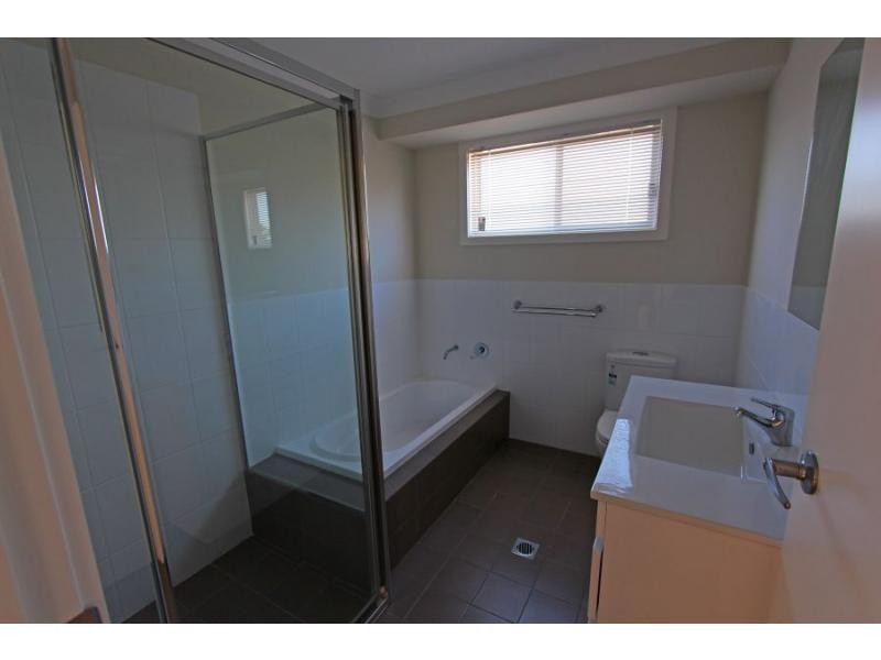 Villa 2 & 3/4 Northcote Street, Aberdare NSW 2325