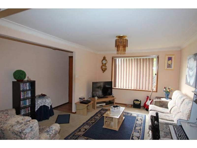 13 Balmoral Avenue, Cessnock NSW 2325