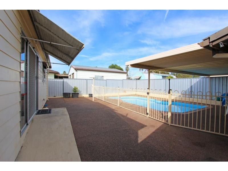 13 Balmoral Avenue, Cessnock NSW 2325