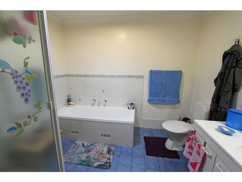 13 Balmoral Avenue, Cessnock NSW 2325