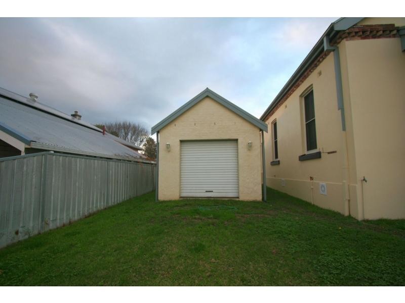28 Hall Street, Cessnock NSW 2325