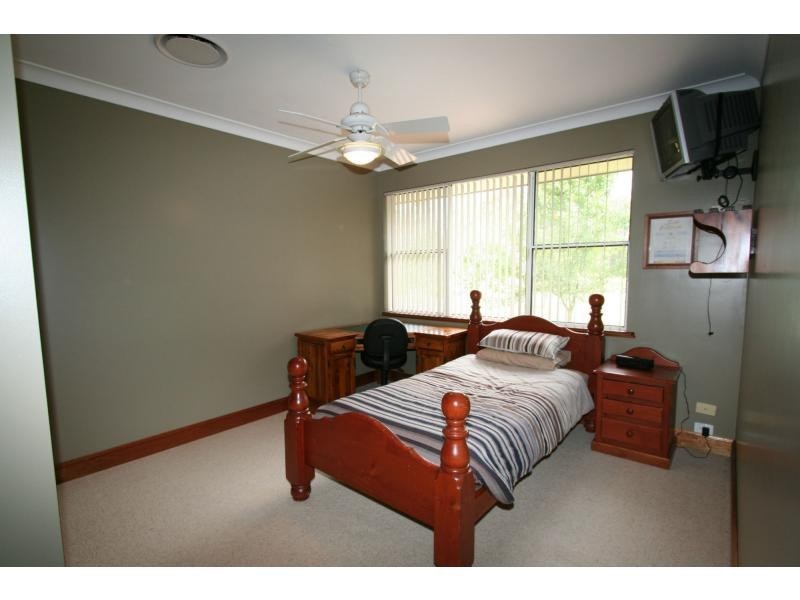 6 Kerlew Street, Nulkaba NSW 2325