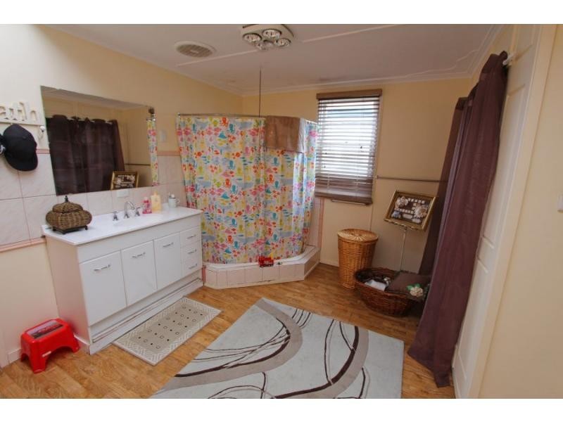 11 Edith Street, Cessnock NSW 2325