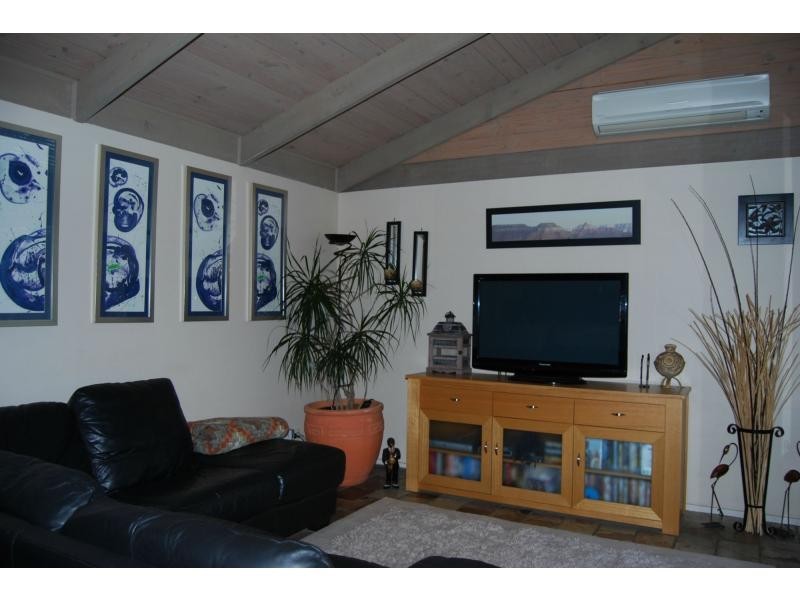 73 Hamilton Street, Ellalong NSW 2325