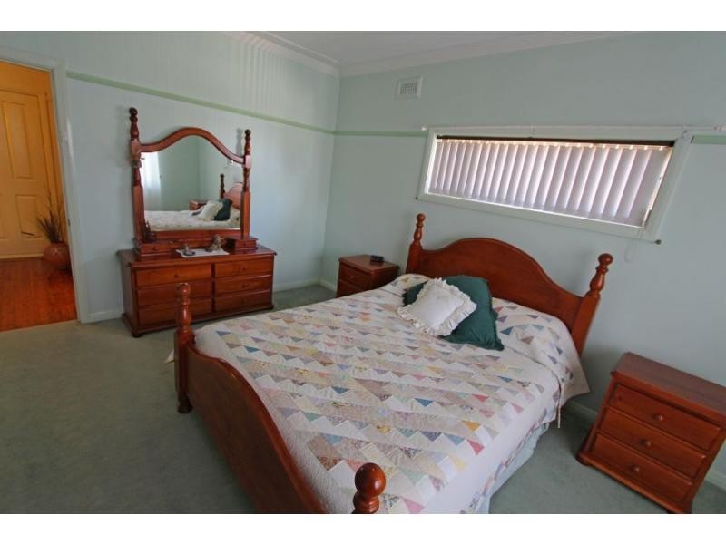 7 Guest Street, Cessnock NSW 2325