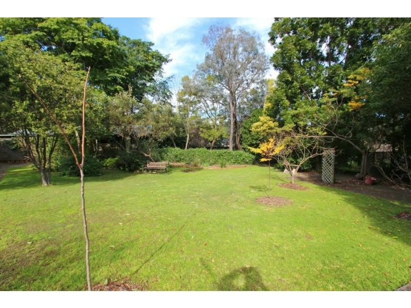 13 Camellia Close, Cessnock NSW 2325
