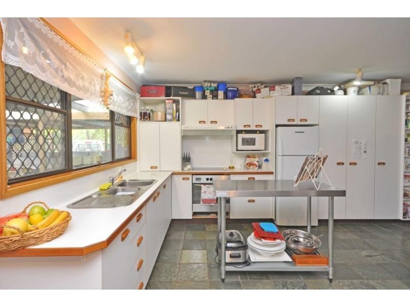 13 Camellia Close, Cessnock NSW 2325