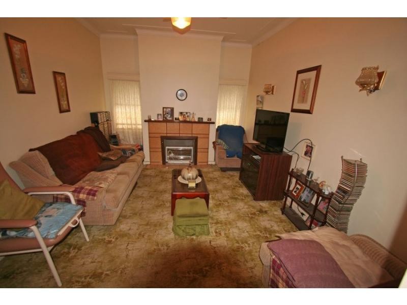 123 Cessnock Road, Abermain NSW 2326