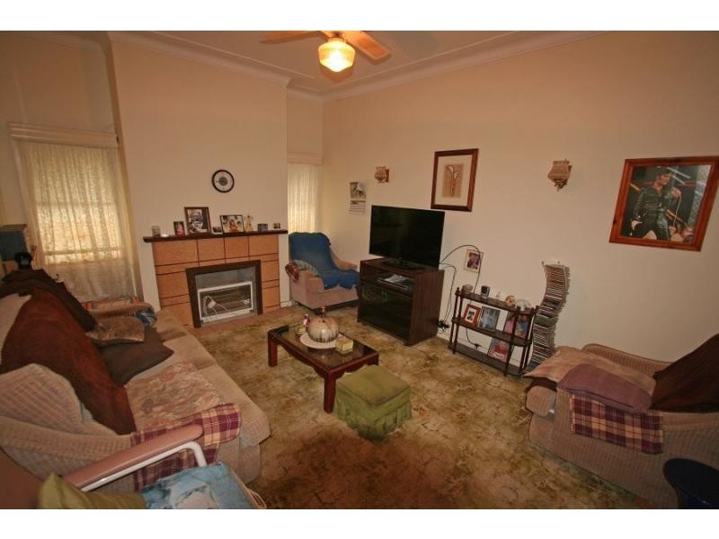 123 Cessnock Road, Abermain NSW 2326