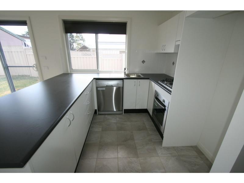2/1 Melbourne Street, Aberdare NSW 2325