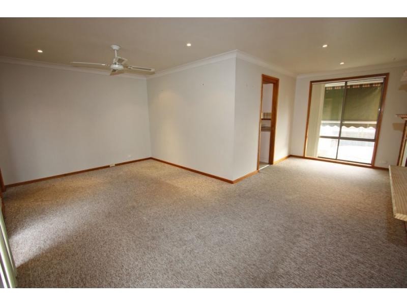 38 Evatt Street, Pelaw Main NSW 2327