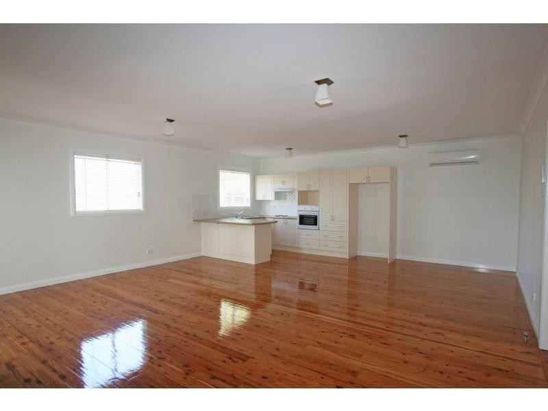 20 Carroll Avenue, Cessnock NSW 2325