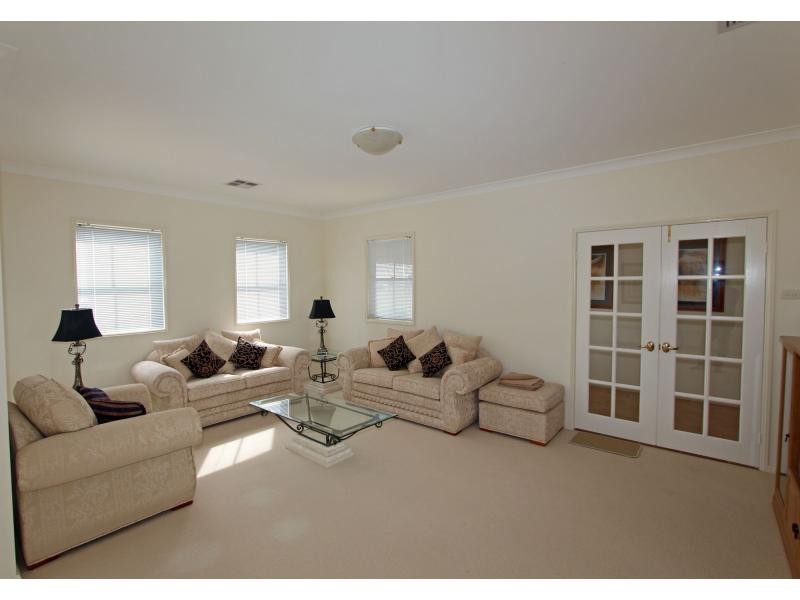 400 Luskintyre Road, Luskintyre NSW 2321