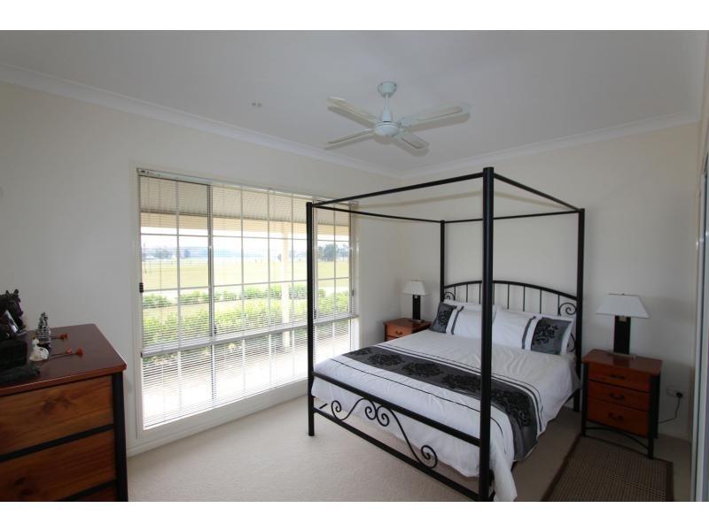 400 Luskintyre Road, Luskintyre NSW 2321