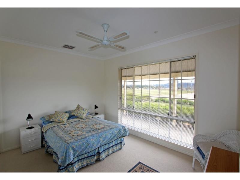 400 Luskintyre Road, Luskintyre NSW 2321