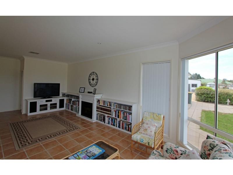 400 Luskintyre Road, Luskintyre NSW 2321