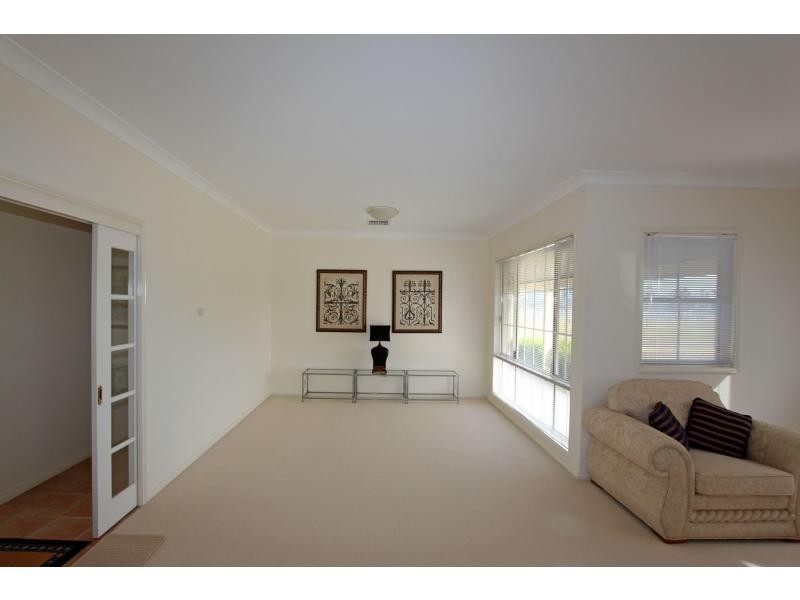 400 Luskintyre Road, Luskintyre NSW 2321