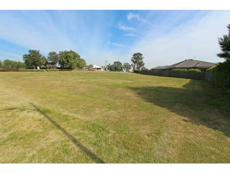 2 Barrington Place, Rothbury NSW 2320