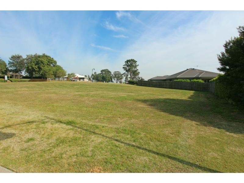 2 Barrington Place, Rothbury NSW 2320