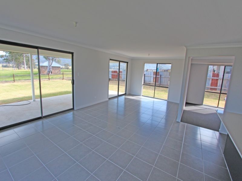 11 Walmsley Street, Millfield NSW 2325