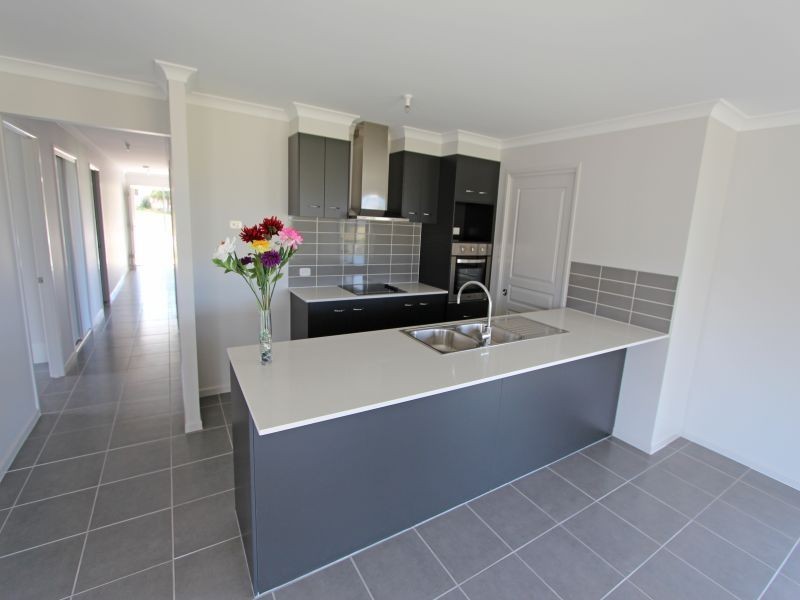 11 Walmsley Street, Millfield NSW 2325