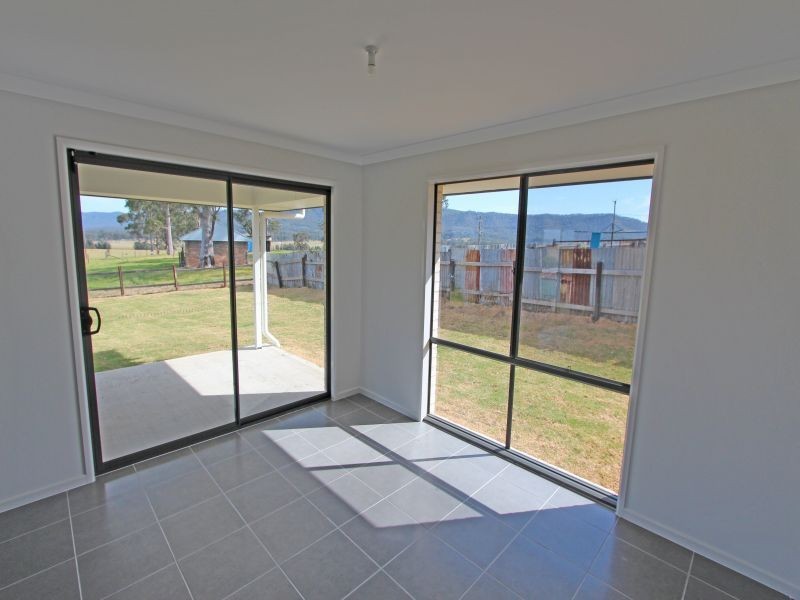 11 Walmsley Street, Millfield NSW 2325