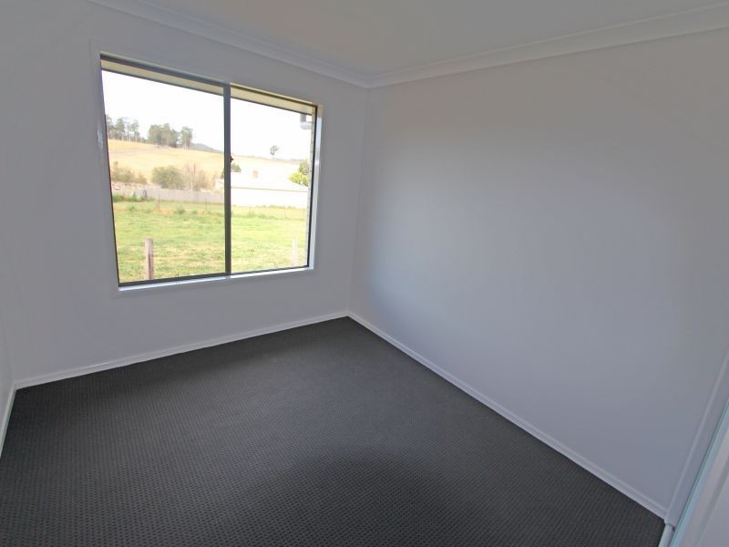 11 Walmsley Street, Millfield NSW 2325
