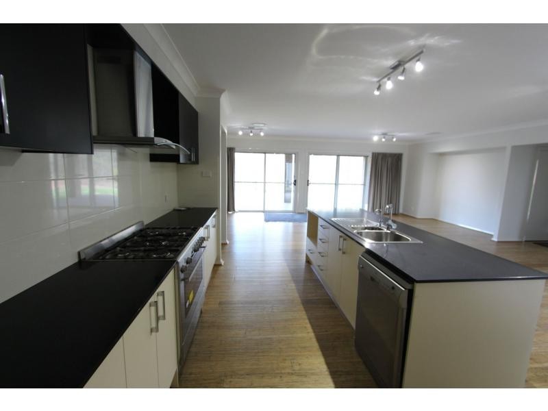 26 The Ballabourneen, Talga Rd, Lovedale NSW 2325
