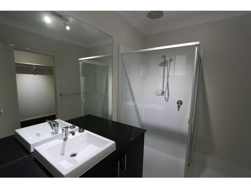 26 The Ballabourneen, Talga Rd, Lovedale NSW 2325