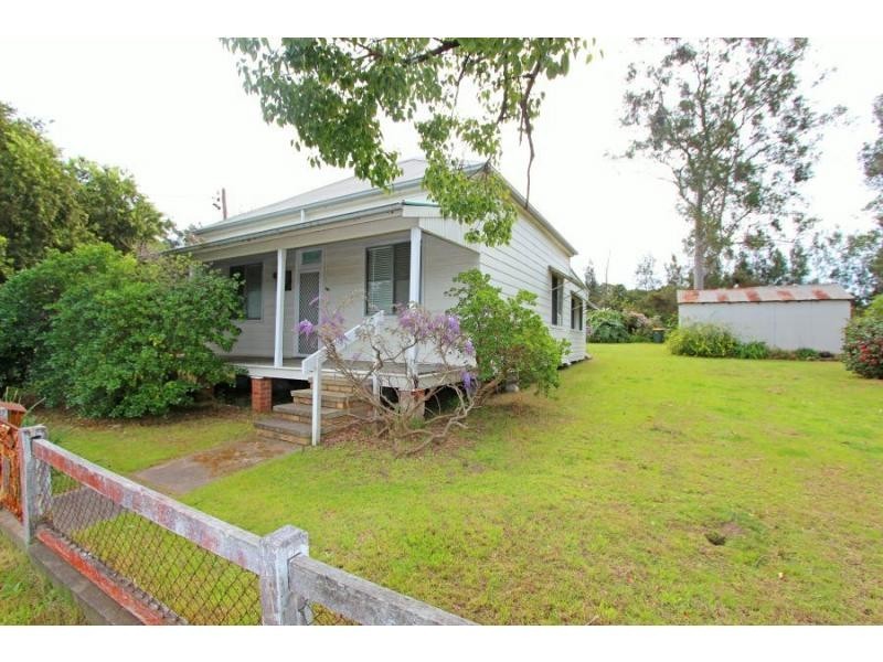 141 Main Road, Neath NSW 2326