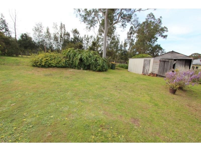 141 Main Road, Neath NSW 2326