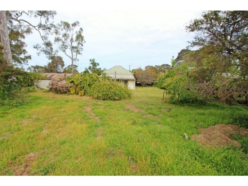 141 Main Road, Neath NSW 2326