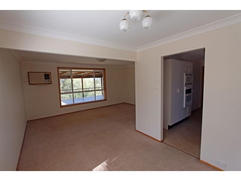 42 Orient Street, Greta NSW 2334